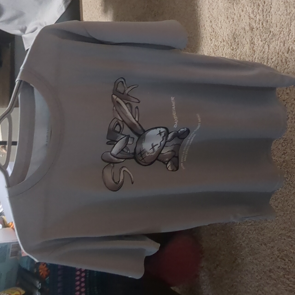 Y shirt